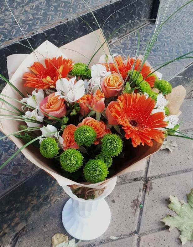 Букет цветов из: Герберы, Хризантемы, Альстромерии и Розы в Цибанобалка