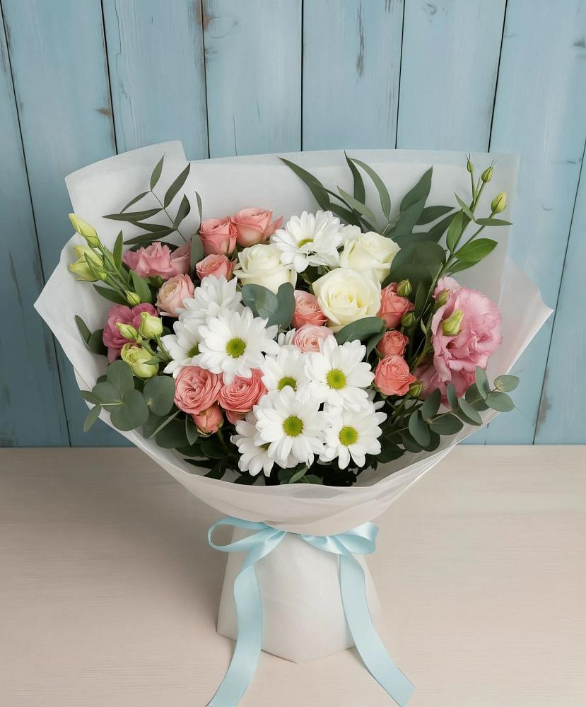 Букет цветов из: Розы, Лизиантусы и Хризантемы в Цибанобалка