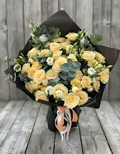 Букет цветов из:  Розы и Лизиантусы в Цибанобалка