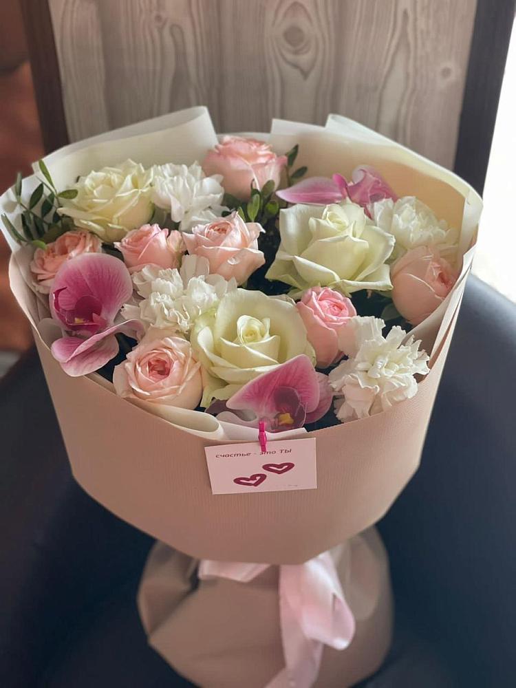 Букет цветов из: Орхидеи, Розы и Гвоздики в Цибанобалка