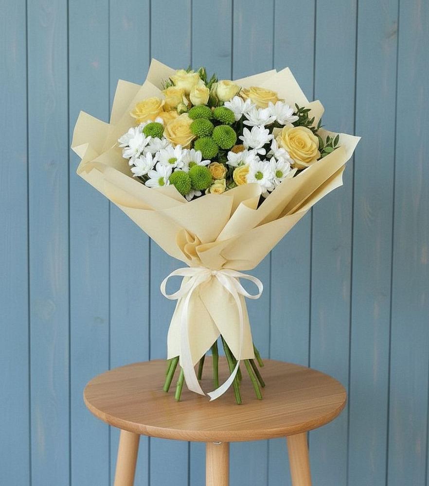 Букет цветов из: Хризантемы и Розы в Цибанобалка