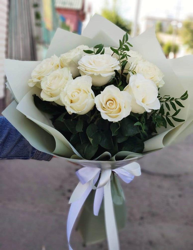Букет Белые розы Проуд в Цибанобалка