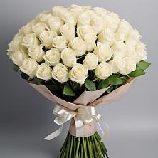 Букет 101 беля роза Белоснежка в Цибанобалка