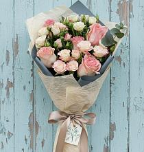 Букет цветов из:  Розы в Цибанобалка