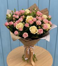 Букет цветов из:  Розы в Цибанобалка