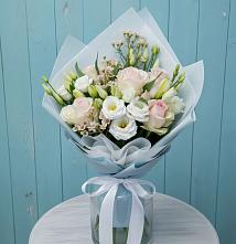 Букет цветов из:  Розы и Лизиантусы в Цибанобалка