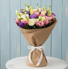 Букет цветов из:  Лизиантусы в Цибанобалка